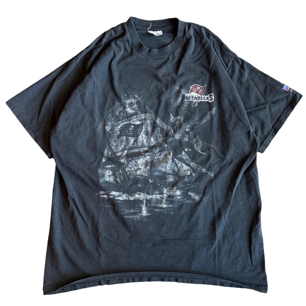 Vintage Pro Player Tampa Bay Buccaneers Pirate Ship T Shirt